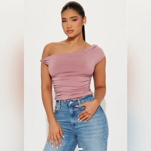 FASHION NOVA Blind Date One Shoulder Top - Mauve